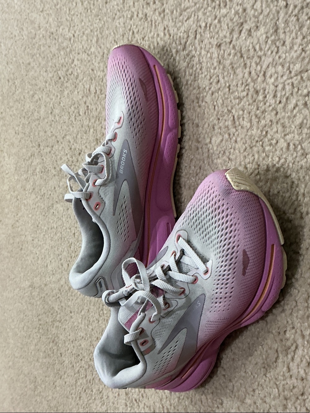 Brooks Ghost 15 Running Shoes